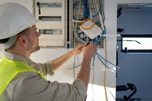 Best Local Electrician Companies  in Leesburg, OH