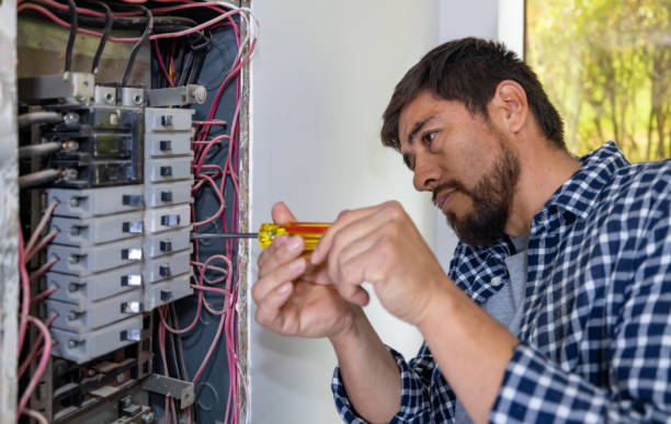 Best Commercial Electrician Services  in Leesburg, OH